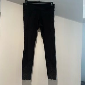 Lululemon leggings with pockets